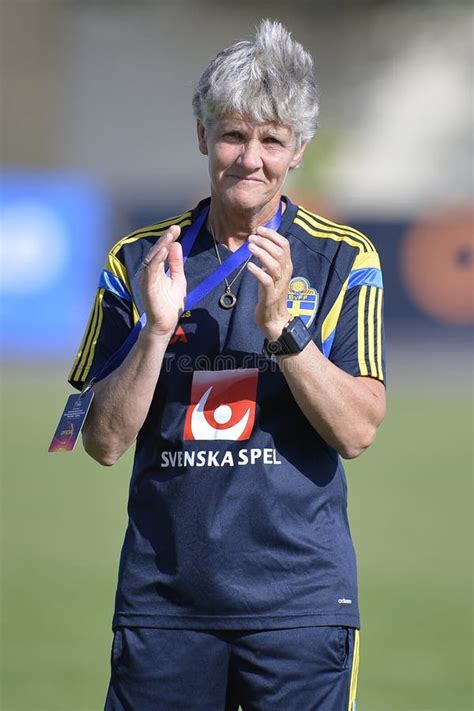 pia sundhage times dirigidos  women's soccer team, talks about winning the gold medal in front of more than 80,000 fans at London's Wembley Stadium